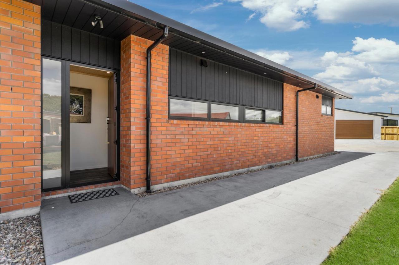 Custom Designed Holiday Home, Next To Cycleway. Te Aroha Εξωτερικό φωτογραφία