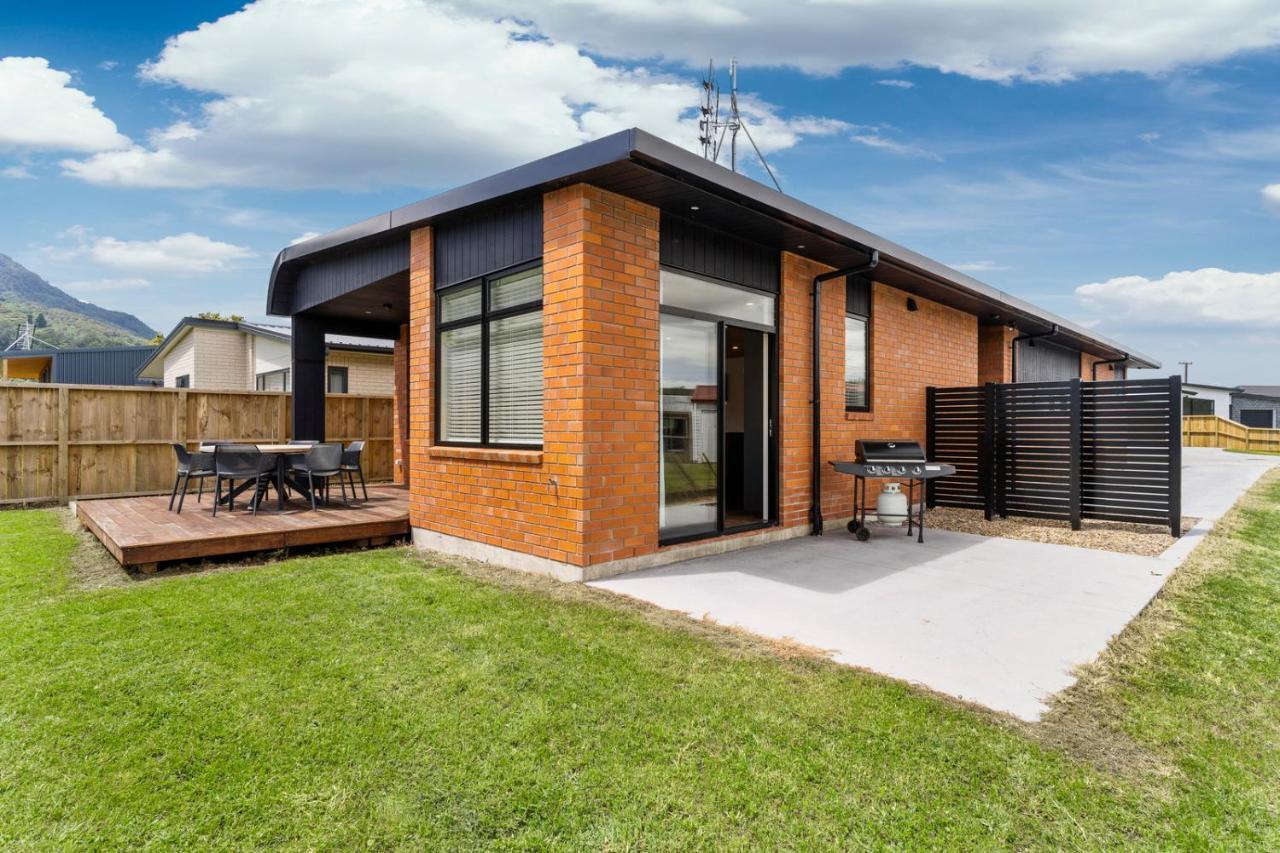 Custom Designed Holiday Home, Next To Cycleway. Te Aroha Εξωτερικό φωτογραφία